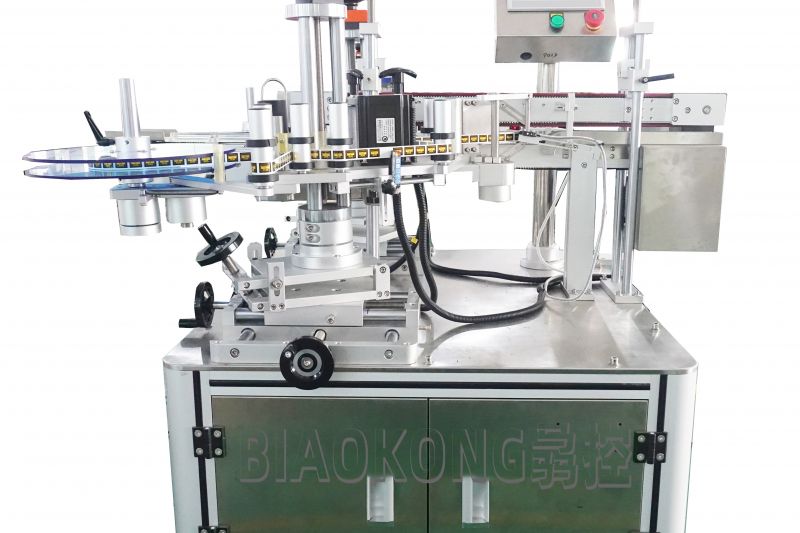 BK-902D  全自動雙側面貼標機